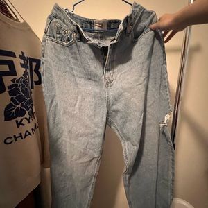 Korean Stylenanda Slashed Balloon Fit Jeans
